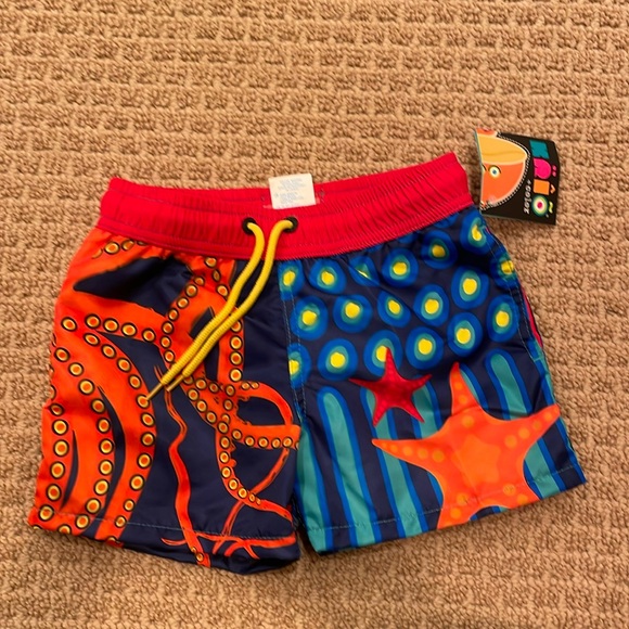 NWT KRIO boys swim trunks and rash guard. size XS - Picture 2 of 5